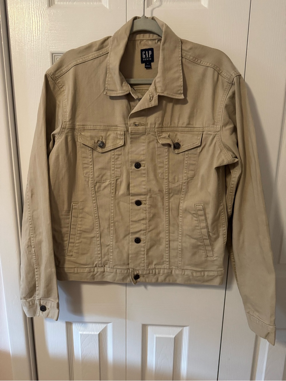 Gap Denim Women’s Khaki Trucker Jacket Size M – Relaxed Fit Stretch Cotton